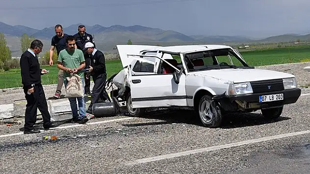 Seydişehir'de trafik kazası : 2 yaralı
