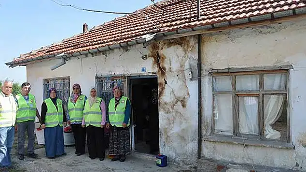 Seydişehir'de yaşlıların evleri temizleniyor
