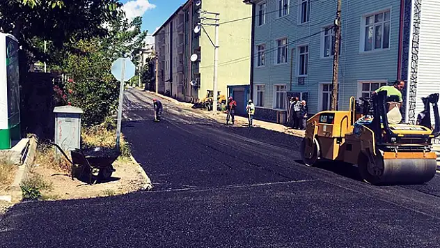 Seydişehir'de yolu asfaltsız mahalle kalmayacak