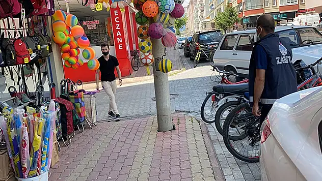 Seydişehir'de zabıta ekiplerinden kaldırım işgali denetimi
