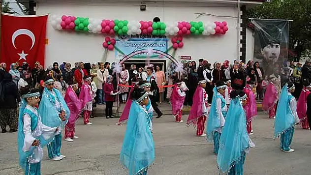 Seydişehir Hem Yılsonu sergisi açıldı