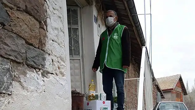 Seydişehir İHH'den ihtiyaç sahiplerine yardım