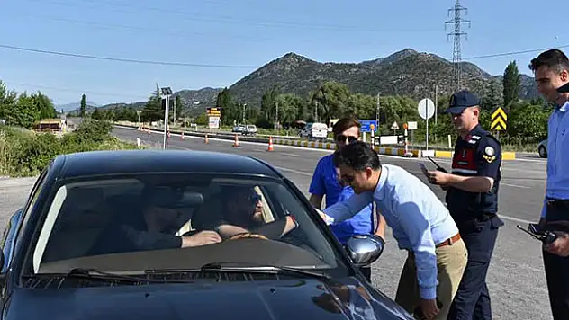 Seydişehir Kaymakamı Erdoğan, trafik denetimine katıldı