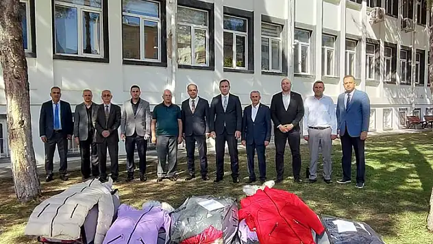 Seydişehir Ticaret ve Sanayi Odasından öğrencilere giysi desteği!
