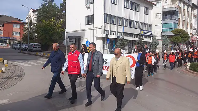 Seydişehir'de Kızılay Haftasına özel yürüyüş