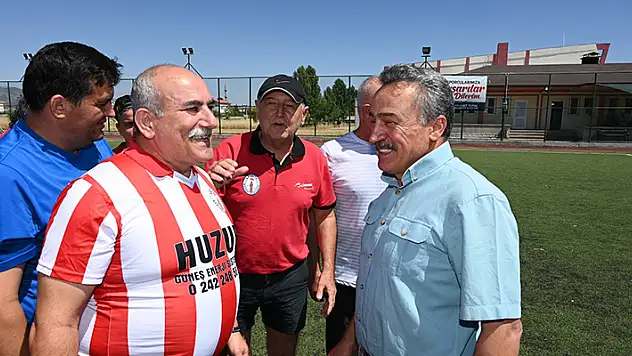 Seydişehir'de veteranlar turnuvası sona erdi
