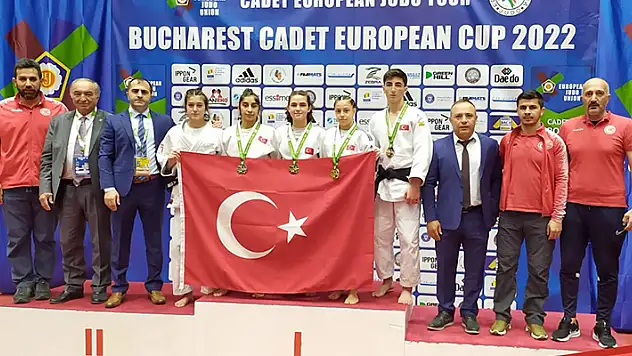 Şeyma Yıldırım'dan altın madalya