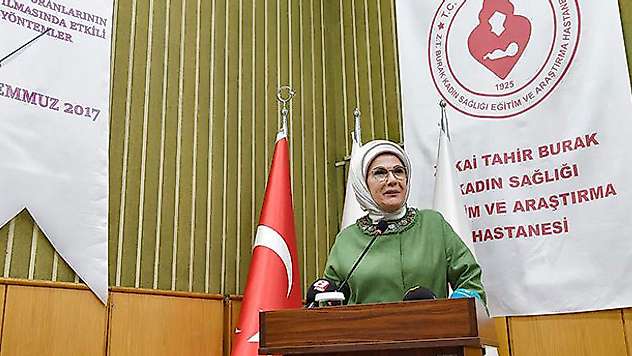 Sezaryen ile doğumu yüzde 15'ler indirmek için seferberlik başlatmalıyız