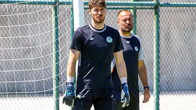 Sezonun en iyi ikinci kalecisi Konyaspor'da
