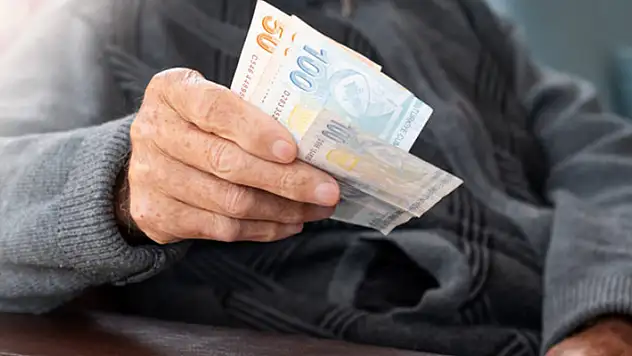 SGK'dan, ölüm aylığı alan 3,3 milyon hak sahibine başvurmaları halinde 5 bin lira promosyon ödemesi yapılacak
