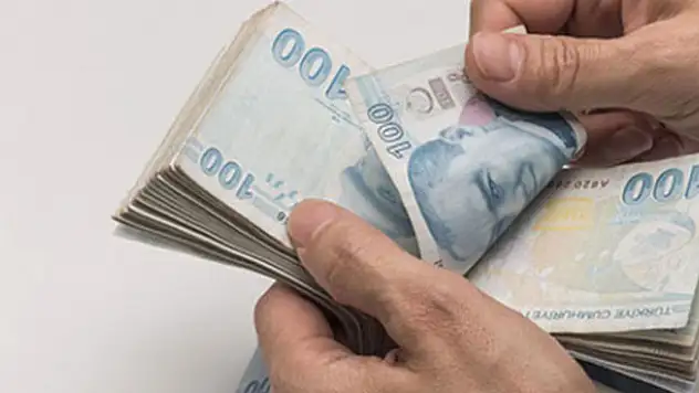 SGK emekli olamayana toplu para verebiliyor