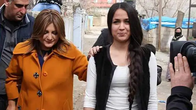 Sibel Can'dan Mutlu Kaya'ya cevap