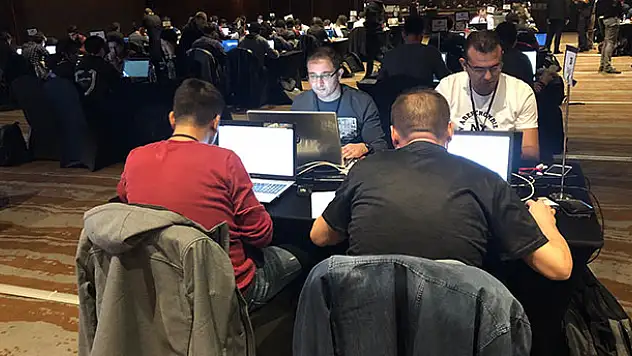Siber güvenlik uzmanları bayrak kapmak için 'beyaz hacker' oldu
