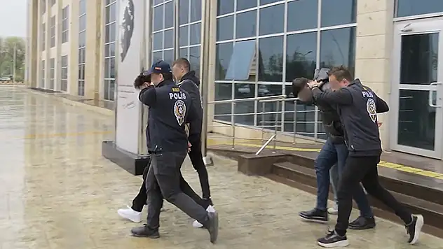 Siber suçlara ilişkin 68 ilde düzenlenen operasyonlarda 169 şüpheli yakalandı