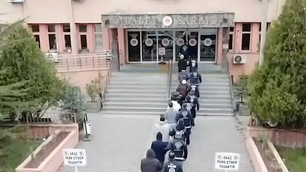 Siber suçlara yönelik 27 ilde düzenlenen operasyonlarda 237 şüpheli yakalandı
