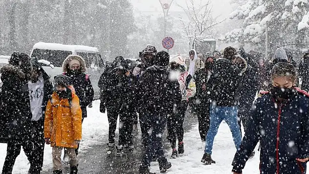 Sıcaklıklar düşüyor: Yurt genelinde kar etkili olacak