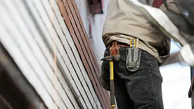 Sigortasız işçi çalıştıran yanar! 3 kat tazminat...