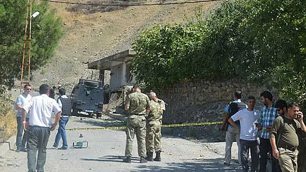 Siirt'te patlayıcı yüklü araç infilak ettirildi