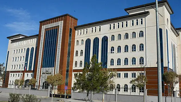 Siirt'in Pervari ilçesinde sokağa çıkma yasağı ilan edildi
