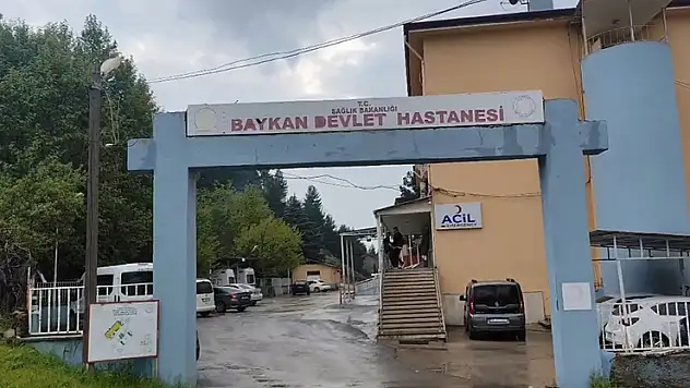 Siirt'te tır ile minibüs çarpıştı 2 ölü, 1 yaralı