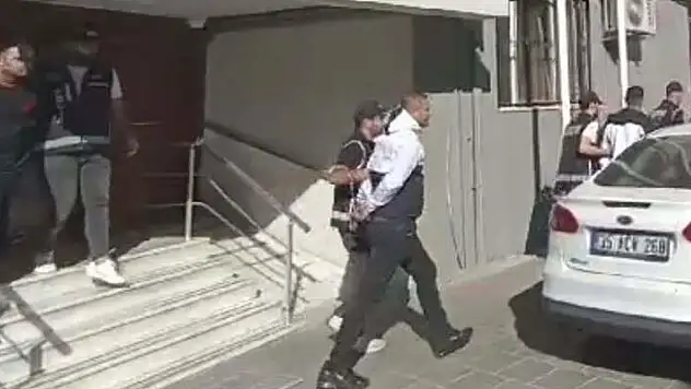 Silah zoruyla senet imzalatıldığı iddiasına 2 tutuklama
