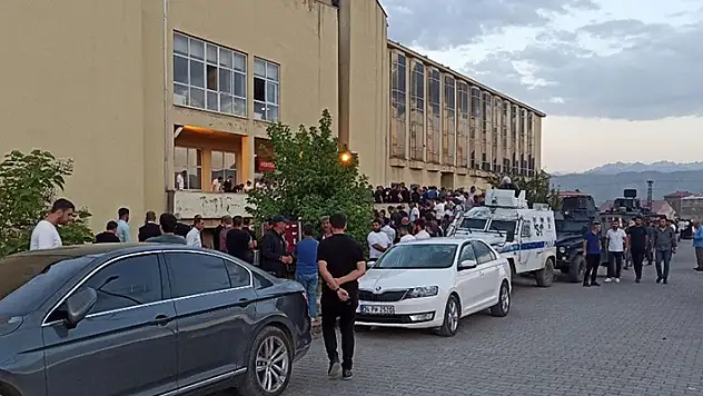 Silahlı saldırıda yaralanan Yüksekova TSO Meclis Başkanı Sevi hayatını kaybetti
