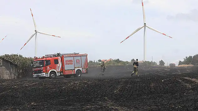 Silivri'de 2 ayrı noktada çıkan yangın büyümeden söndürüldü