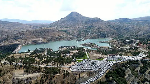 Sille Baraj Park'a tatilci akını
