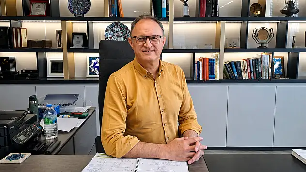 Sinacı: Gençleri desteklemek millî bir sorumluluktur