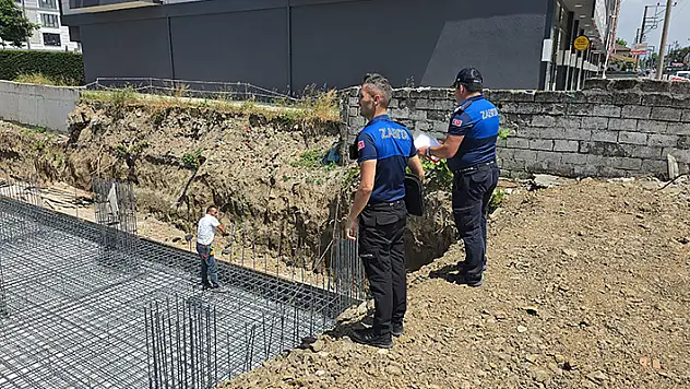 Sınav öncesi zabıta ekipleri inşaatlarda faaliyetleri durdurdu
