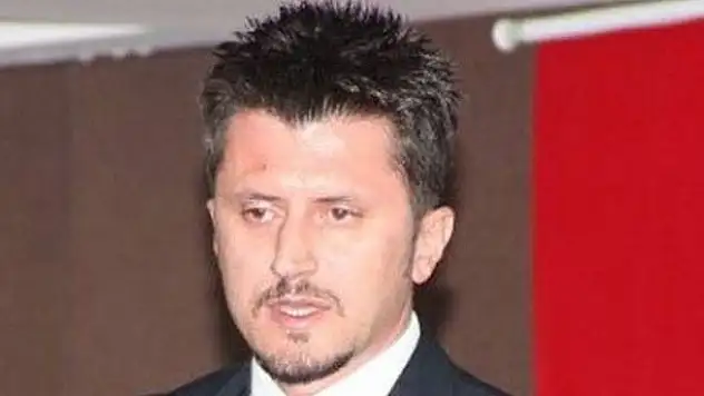 Sınavı isimlerini yazarak geçtiler