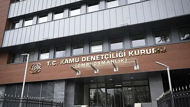 Sınıf tekrarı yapan tam burslu öğrenciden talep edilen öğrenim ücreti KDK sayesinde düşürüldü