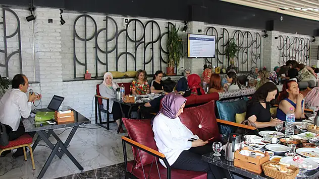 Sınıfta Mizah projesi tanıtıldı

