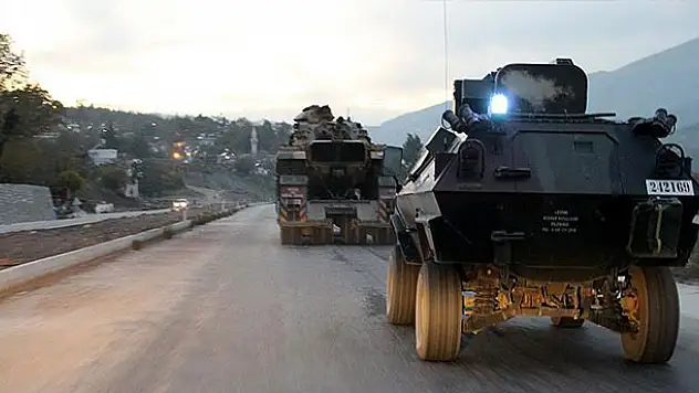 Sınırda askeri hareketlilik