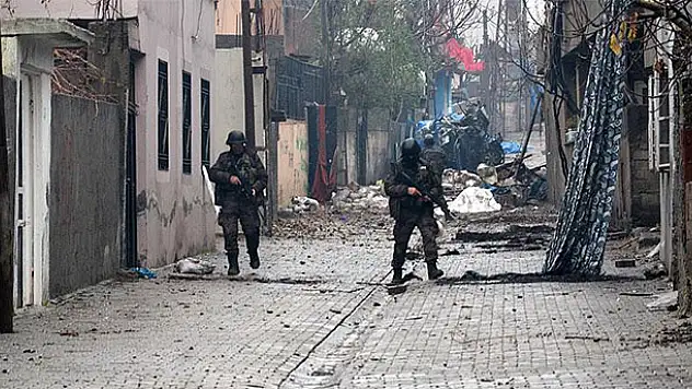 Şırnak'ta 10 PKK'lı terörist teslim oldu