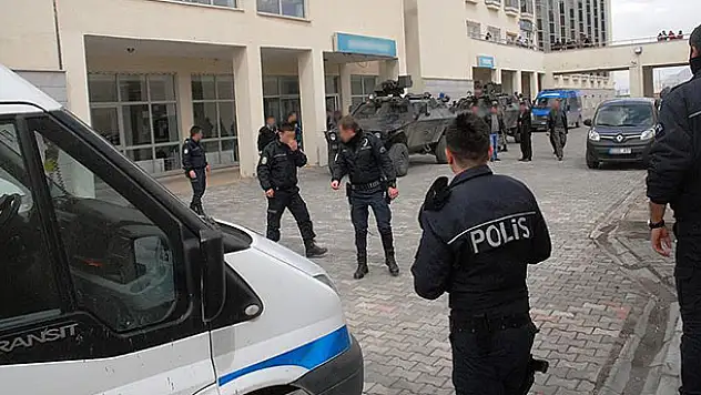 Şırnak'ta 8 terörist teslim oldu