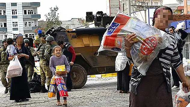 Şırnak'ta güvenlik güçleri vatandaşlarla el ele