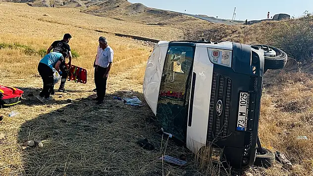 Şırnak'ta minibüs devrildi: 6 yaralı
