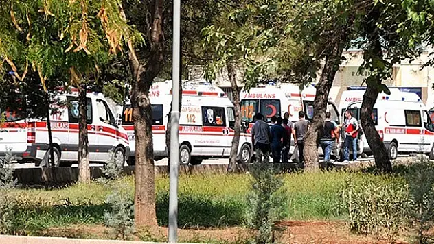 Şırnak'ta polis servisine bombalı saldırı: 5 yaralı