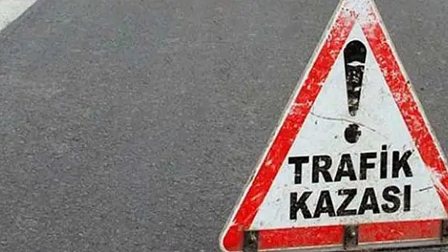 Şırnak'ta şarampole yuvarlanan tırın sürücüsü öldü