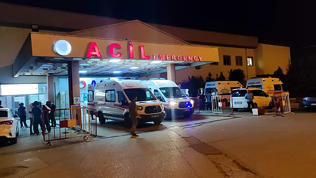 Şırnak'ta askeri araç devrildi: 6 asker yaralı
