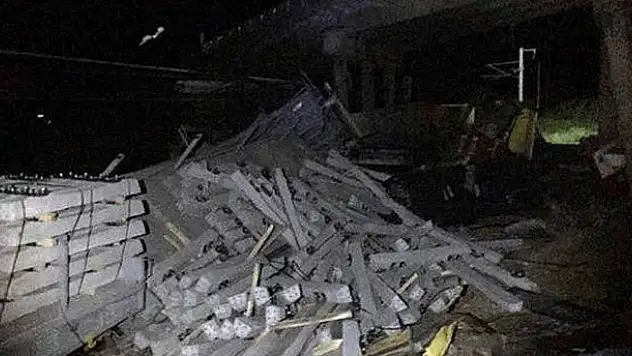 Sivas'ta 2 yük treni çarpıştı