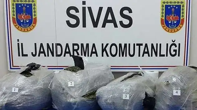 Sivas'ta 20 kilogram esrar ele geçirildi