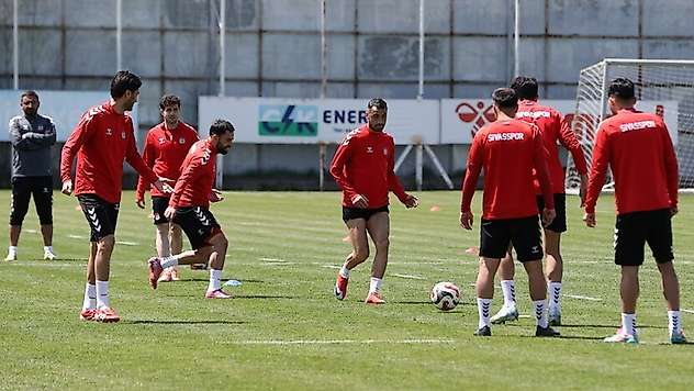 Sivasspor'da yönetim arayışı