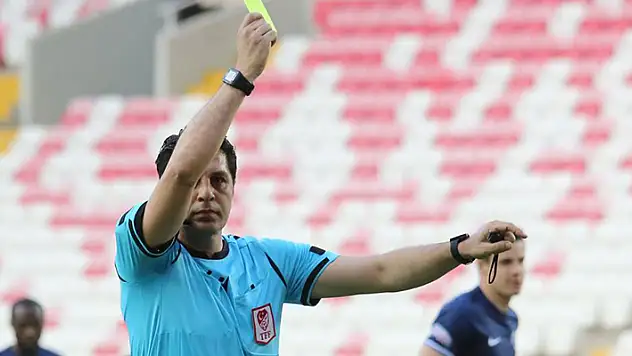 Sivasspor-Konyaspor maçının VAR'ı Mustafa Öğretmenoğlu
