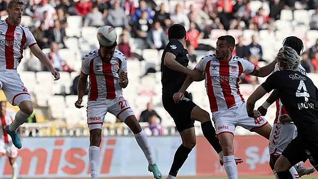 Sivasspor sahasında kazandı