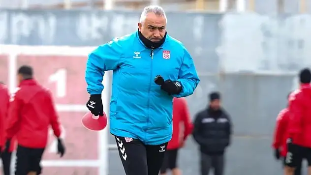 Sivasspor'dan Mehmet Altıparmak açıklaması