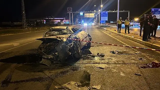 Sivas'ta otomobil takla attı: 1 ölü, 1 yaralı