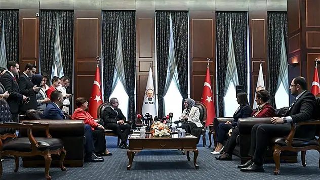 Siyasi partilerden karşılıklı bayram ziyaretleri
