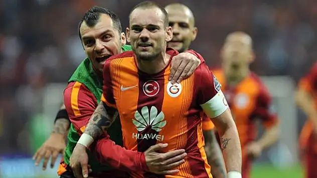Sneijder'den 100 maçta 50 gole katkı